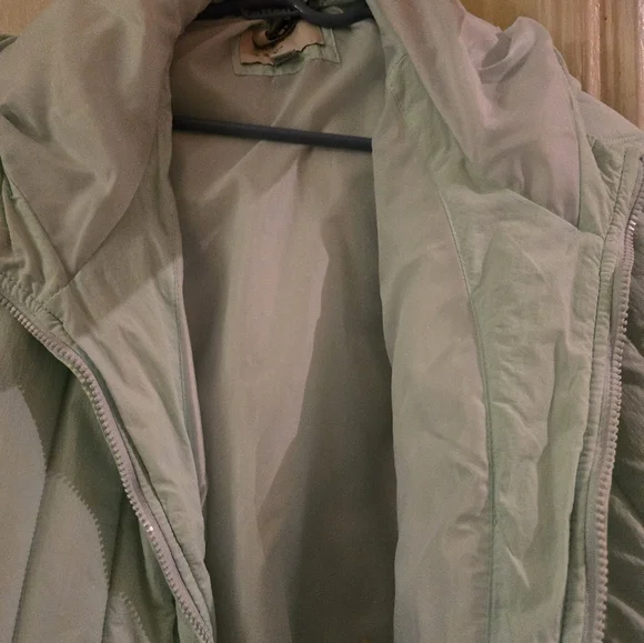 Brandnew Women's Light Blue Quilted Jacket - Picture 3 of 8